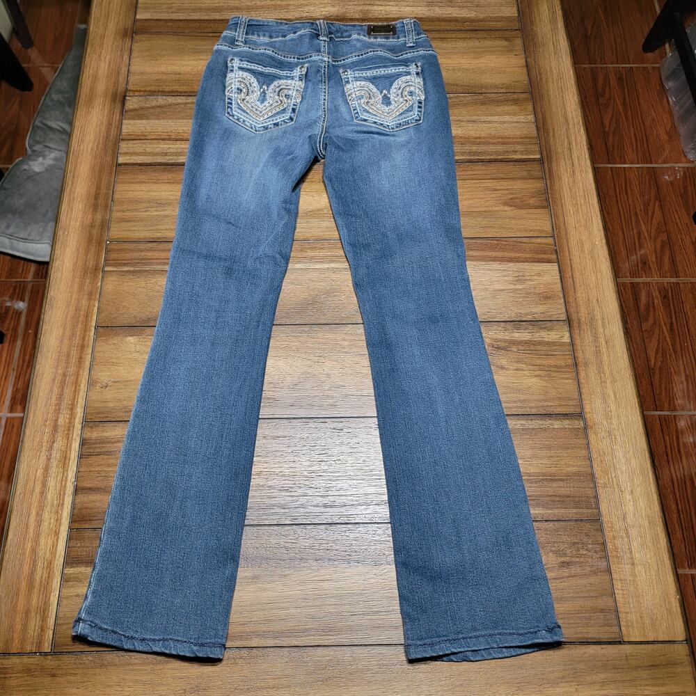 Wired Heart Straight Denim Stretch Jeans w/ Embroidered Pockets - Size 26